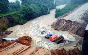 Cảnh báo dông, lốc, sét ở Hà Nội, nguy cơ lũ quét, sạt lở tại Nghệ An và Hà Tĩnh