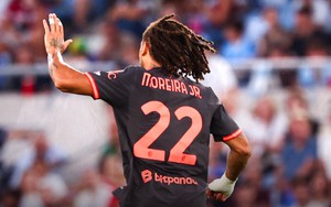 Tân binh Diego Moreira lập cú đúp, AC Milan hòa trận thứ 2 liên tiếp ở Serie A