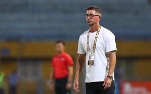 Hà Nội thua liền 2 trận, thủng lưới 7 bàn, huyền thoại Kewell đứng trước sóng dữ
