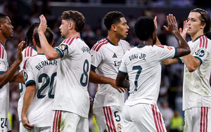 Mbappe lập cú đúp, Real Madrid bắt kịp Barca ở La Liga