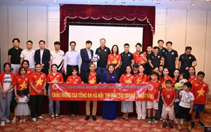 Cộng đồng người Việt tại Nhật Bản giao lưu CLB Công an Hà Nội trước trận gặp Gamba Osaka