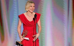 Rhea Seehorn - Chạm tay vào Emmy sau 30 năm bền bỉ