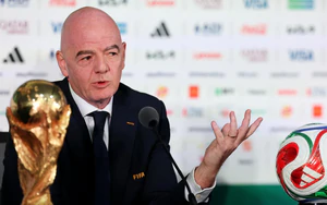 Quan điểm: Vì sao rất khó lật đổ Infantino?
