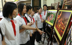Trưng bày lịch sử, văn hoá, thành tựu vùng Kinh Bắc