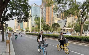 Làn sóng đạp xe và xu hướng lối sống xanh tại Trung Quốc