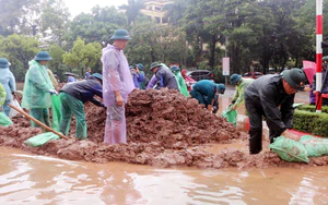 Lũ nhiều sông tiếp tục ở mức cao, Bắc Bộ và Bắc Trung Bộ còn mưa lớn