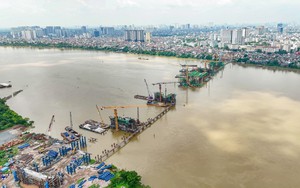 Hà Nội: Cầu Trần Hưng Đạo đạt gần 40% khối lượng, bắt đầu lắp dầm thép