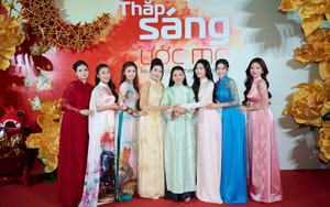Các nàng hậu của "gia đình nhan sắc" SMT sẻ chia yêu thương với trẻ em mắc bệnh tim dịp Trung thu