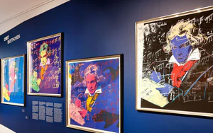 Beethoven và Andy Warhol: Cuộc gặp đặc biệt giữa hai biểu tượng nghệ thuật