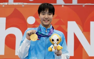 ASIAD 2026: Kình ngư 13 tuổi Yu Zidi lập hat-trick HCV, xô đổ loạt kỷ lục tại ASIAD 2026