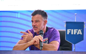 HLV Thái Lan: 'Đội tuyển Việt Nam là ứng cử viên vô địch'