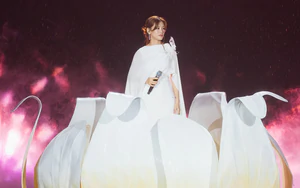 Bùi Lan Hương mở màn cho chuỗi MV chữa lành "Symphony in moonlight"