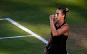 Sabalenka yêu cầu dừng trận đấu ở US Open vì ngửi thấy mùi... cần sa