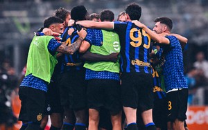 Inter Milan đánh bại Napoli, Roma chiếm ngôi đầu bảng Serie A
