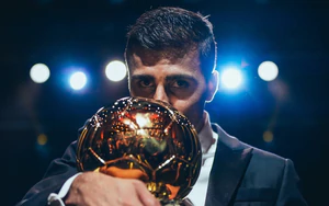 Cà phê bóng đá: Man City đã “mua” xong Rodri mới?