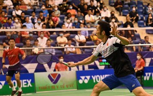 Tiến Minh thắng nhanh tại giải cầu lông hàng đầu Việt Nam