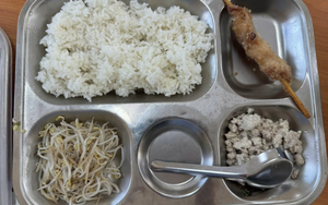 Hà Nội yêu cầu làm rõ phản ánh về bữa ăn bán trú không đảm bảo chất lượng