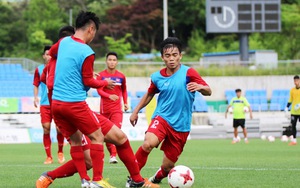 HLV Hoàng Anh Tuấn tự tin, ‘phát hiện mới’ của U20 Việt Nam nói tiếng Anh trôi chảy