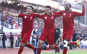 Chủ tịch CLB Hải Phòng quý Văn Thắng vì chữ 'tình'