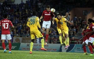 Xem V-League muốn hát… 'buồn tàn thu'