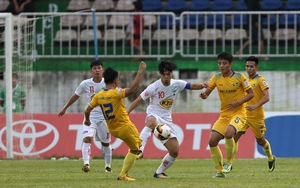 Vòng đấu của Công Phượng và trọng tài