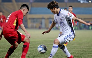 HLV Park Hang Seo: 'Cầu thủ Việt Nam cần tinh quái hơn'