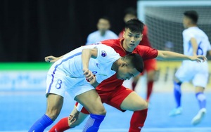Tuyển Việt Nam thua ngược Malaysia 1-2 khi trận đấu chỉ còn 2,5 giây