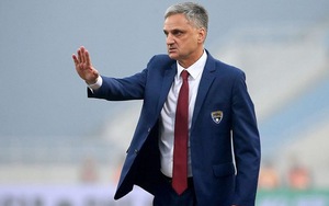 Rời FLC Thanh Hóa, HLV Mihail dành lời có cánh cho Bùi Tiến Dũng