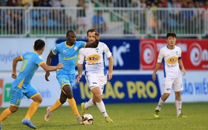 Công Phượng nổi nóng với Tuấn Mạnh, bầu Đức có ‘xử’?