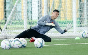 Với Văn Lâm, ‘bỏ cuộc’ không có trong suy nghĩ