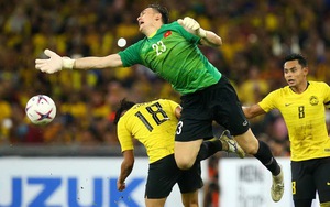 Văn Lâm chớp nhoáng thăm Hùng Dũng trước khi sang Nhật Bản