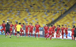 Thời tiết không ủng hộ đội tuyển Việt Nam ở buổi tập quyết định