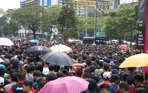 Chen lấn ngộp thở, ngất xỉu vì vé xem chung kết lượt đi AFF Cup 2018