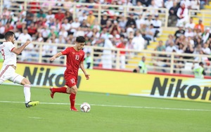 Fan Công Phượng buồn khi Anh Đức là trung phong số 1 tuyển Việt Nam