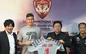 Văn Lâm ra mắt, mang áo số 1 tại Muangthong United