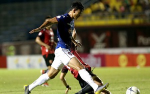 Văn Lâm lại thủng lưới, Muangthong bị loại sớm tại League Cup