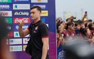 Xuân Trường đối đầu Văn Lâm hơn 6 phút tại Thai League