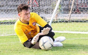 Văn Lâm trút gánh nặng ngàn cân trước khi tập trung tuyển Việt Nam dự King’s Cup