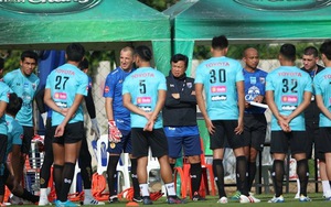 HLV Sirisak Yodyardthai: ‘Không Chanathip chúng tôi vẫn có thể thắng Việt Nam’