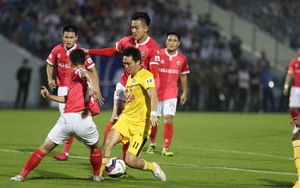 HLV Kiatisuk mong Tuấn Anh sớm lấy lại phong độ