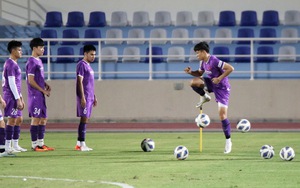 Quế Ngọc Hải trở lại, tuyển Việt Nam chờ đấu Oman