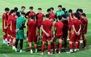 Tin ĐT Việt Nam vs Oman hôm nay 12/10: Tuyển Việt Nam chốt danh sách. Oman chơi muốn tấn công