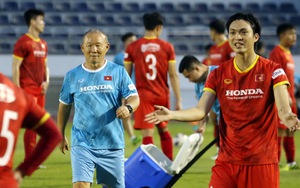 Xong chuyện Tấn Trường, HLV Park Hang Seo còn mối lo khác