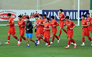 Gạt nỗi lo COVID, tuyển Việt Nam tập sung cùng HLV Park Hang Seo
