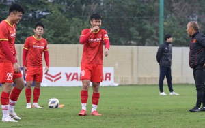 Tin ĐT Việt Nam vs Trung Quốc 31/1: Văn Đức không bị treo giò. HLV Park Hang Seo họp báo