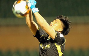 Văn Hoàng thay Tấn Trường ở tuyển Việt Nam