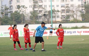 HLV Mai Đức Chung chốt danh sách tuyển nữ Việt Nam