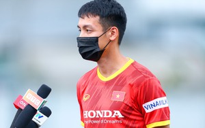 Tiền vệ Hùng Dũng: ‘Ở tuyển Việt Nam không có chuyện già, trẻ’