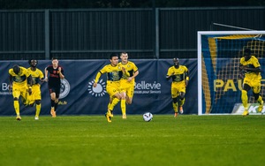 Đồng đội tại Pau vui thay cho Quang Hải