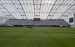 Tuyển nữ Việt Nam đá trên sân có mái che tại World Cup